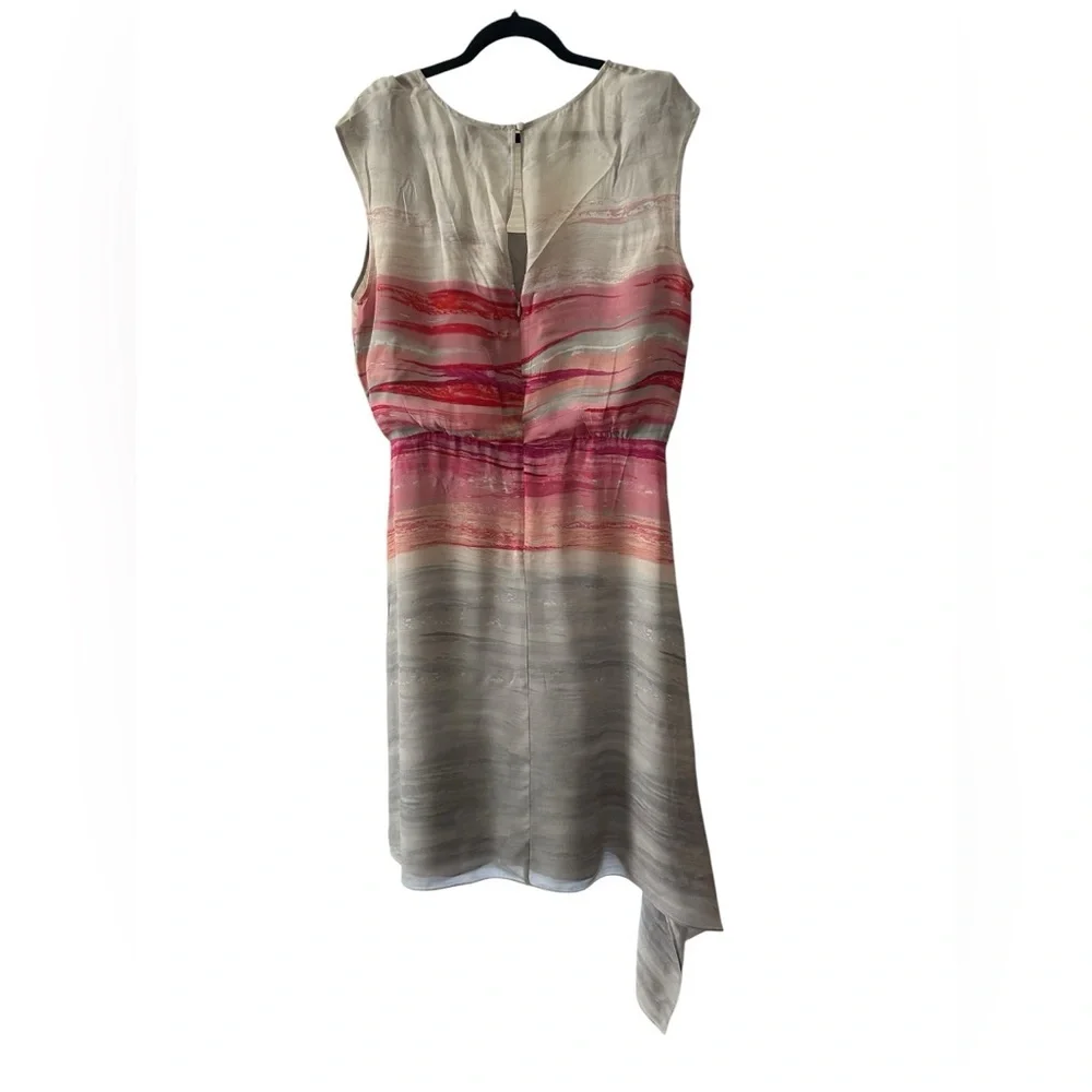 St. John 100% silk Gray Dress with Pink and Red Wave Print dress size 12 - Picture 2 of 9